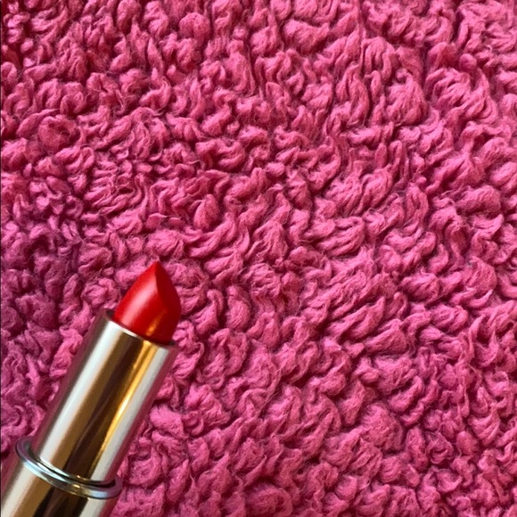 Becca Ultimate Lipstick Love - Picture 3 of 3